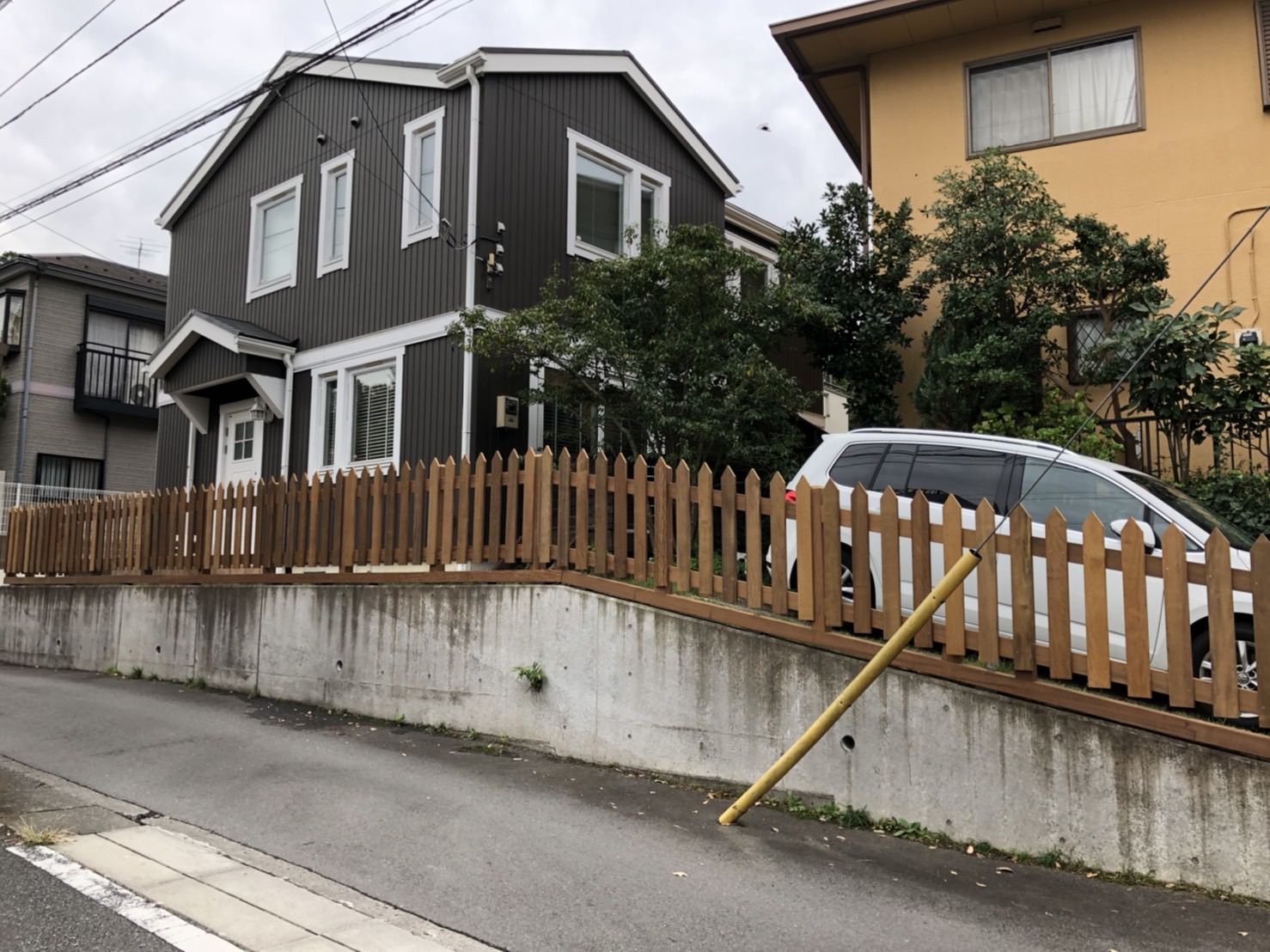 定番　アメリカンフェンスです